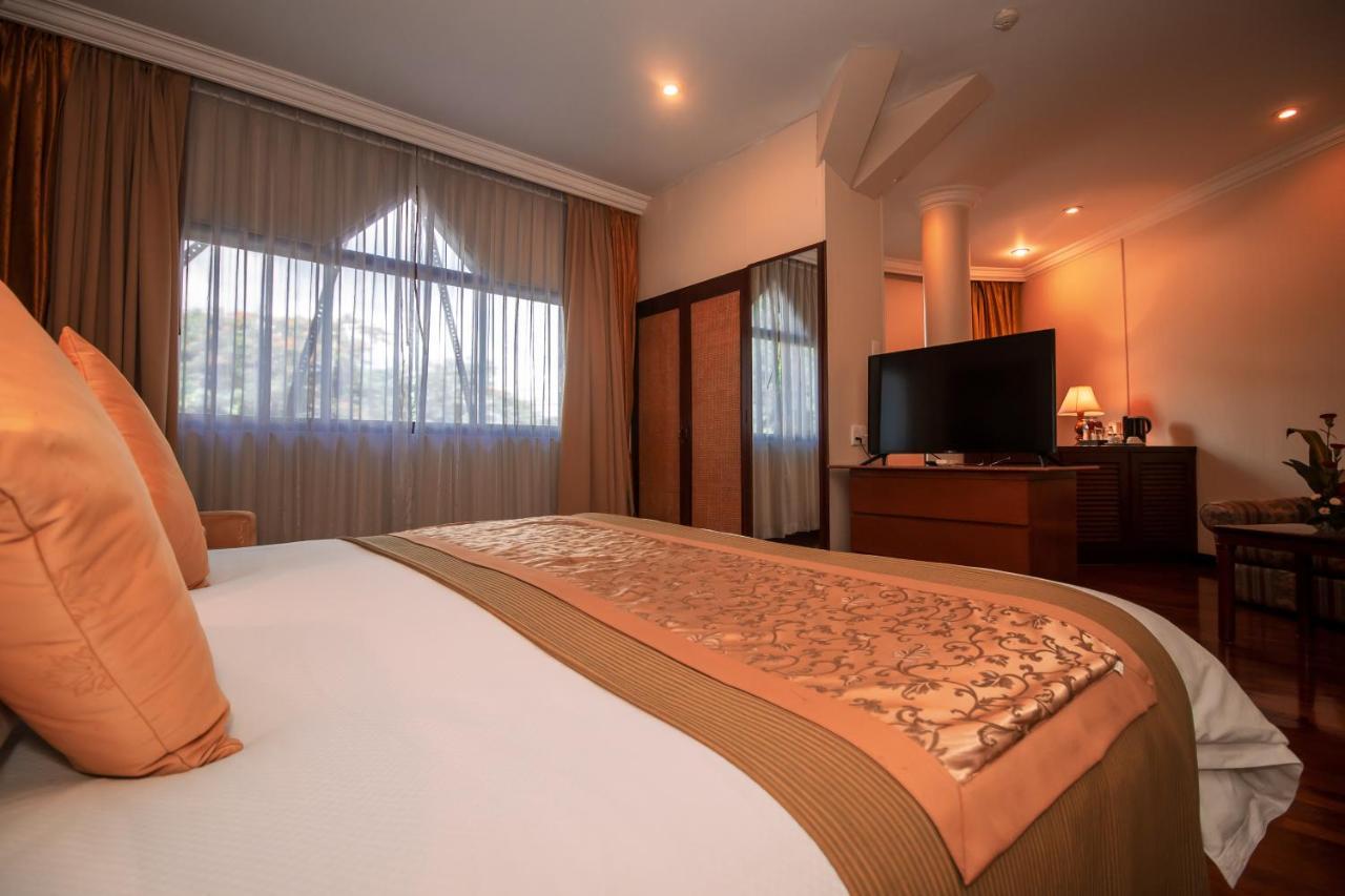 Laotel Vientiane Buitenkant foto