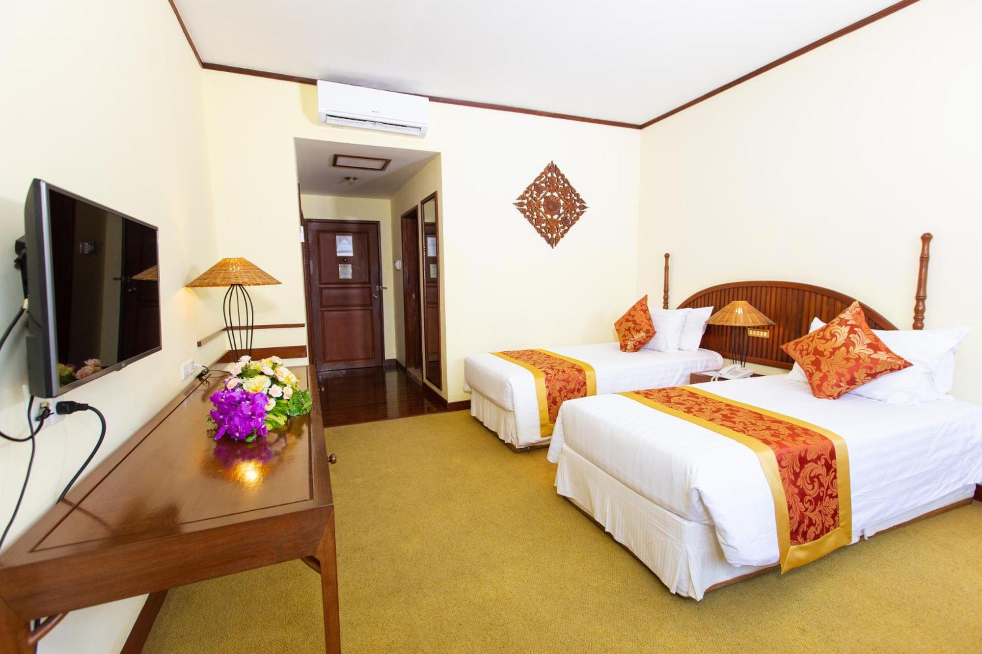 Laotel Vientiane Buitenkant foto