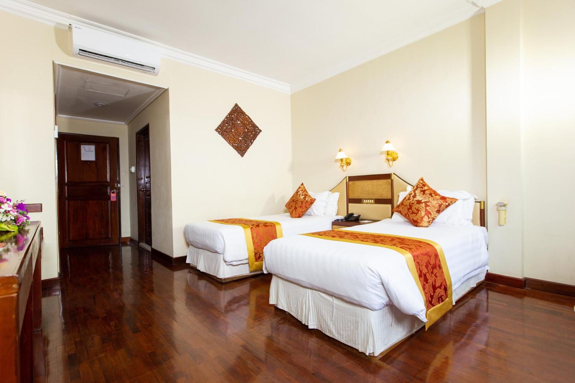 Laotel Vientiane Buitenkant foto